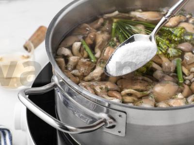 Greitai marinuoti pievagrybiai Žingsnis 6