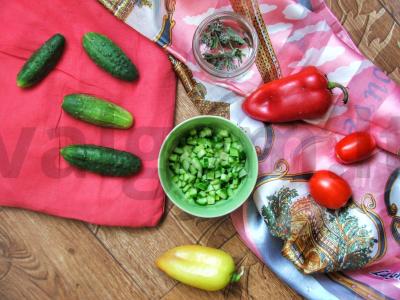 Šiltas bulguro salotas su agurkais ir mėta Žingsnis 2