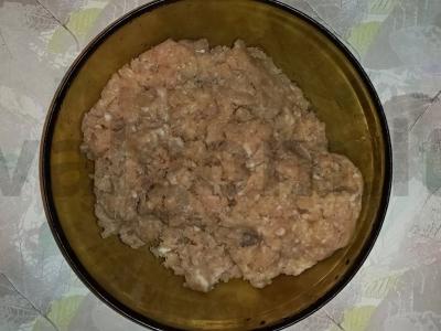 Mėsos kotletai su cukinija „Prival“ Žingsnis 2