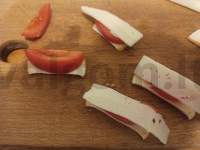 Užkandis su pomidoru „Sūrio kalbos“ Žingsnis 3