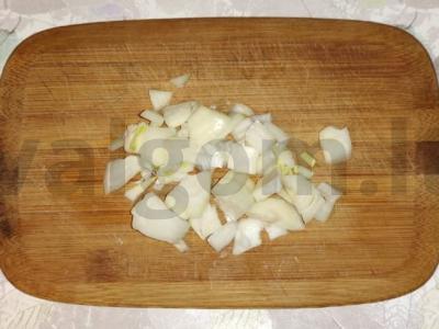 Marinuotų kopūstų salotos su prancūziška garstyčia Žingsnis 1