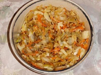 Marinuotų kopūstų salotos su prancūziška garstyčia pagrindine nuotrauka