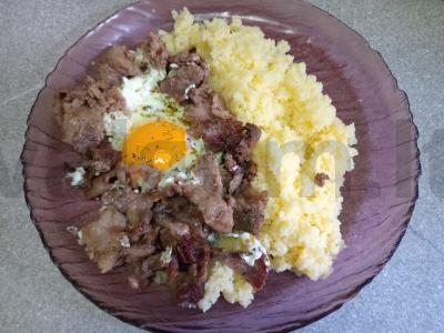 Pusryčiai iš kiaušinio, jautienos bekono ir kuskuso Žingsnis 7