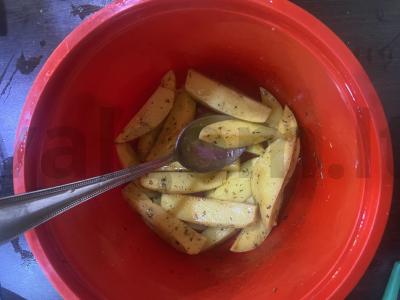 Kaimiški bulvės su paprika ir itališkais prieskoniais Žingsnis 5