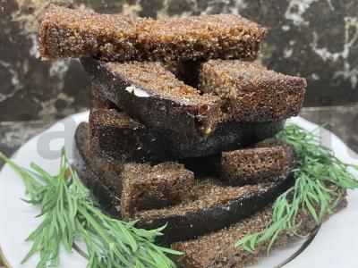 Česnakiniai skrebučiai iš Borodino duonos pagrindine nuotrauka