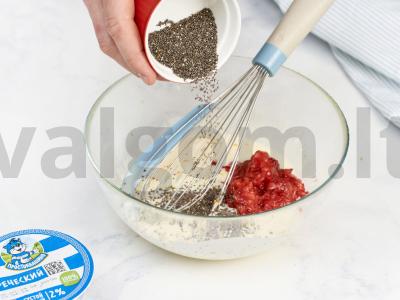 Čia pudingas su braškėmis ir bananais Žingsnis 3