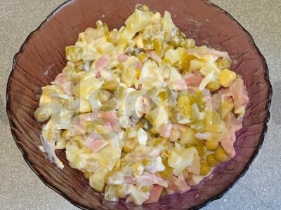 Salotas „Žieminis“ su rūkytomis vištienos krūtinėlėmis Žingsnis 7