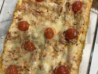 Kanelonai su mocarela ir vyšniniais pomidorais pagrindine nuotrauka