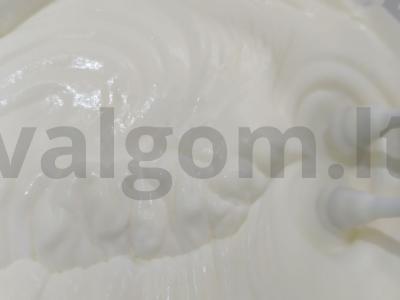 Skanus kremas medovikui „Grietinėlė ir grietinė“ Žingsnis 6