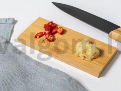 Tom Yum su vištiena ir krevetėmis Žingsnis 4