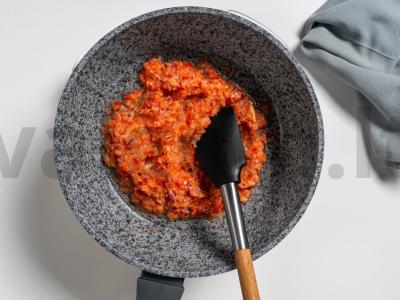 Tom Yum su vištiena ir krevetėmis Žingsnis 6