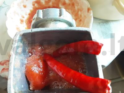 Aštrus konservuotas kečupas Žingsnis 2