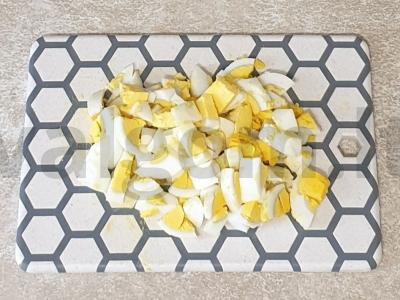 Vištienos, kiaušinio ir svogūno pyragas Žingsnis 3