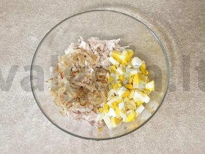 Vištienos, kiaušinio ir svogūno pyragas Žingsnis 4