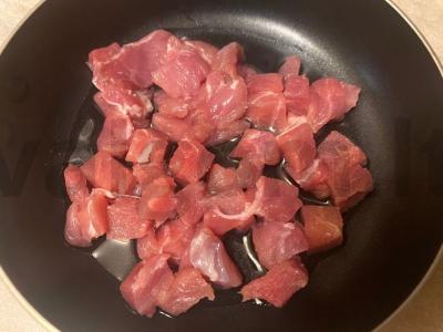 Keptas „Shantiz“ su kiauliena grietinėlėje Žingsnis 4