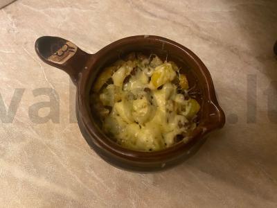 Keptas „Shantiz“ su kiauliena grietinėlėje pagrindine nuotrauka