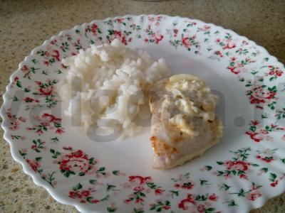 Kalakutiena majonezo marinate su lydytu sūriu pagrindine nuotrauka