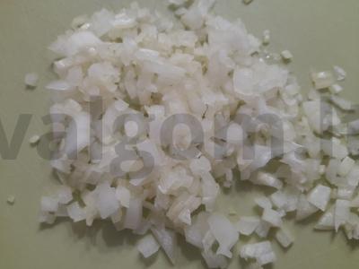 Sultingi kotletai su svogūnais pietums Žingsnis 1