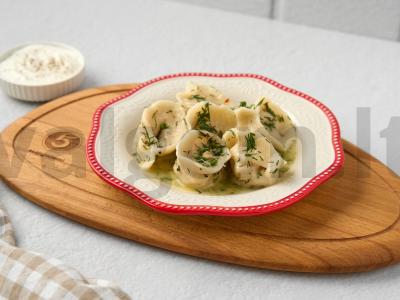 Vegetariški koldūnai su grybais ir bulvėmis pagrindine nuotrauka