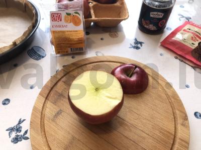 Kepti obuoliai su kumkvatu ir medumi Žingsnis 1