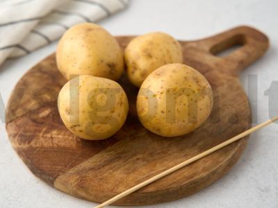 Kepta jauna bulvė su odele Žingsnis 1