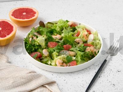 Salotos su krevetėmis ir greipfrutu pagrindine nuotrauka