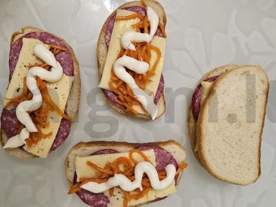 Sumuštiniai su dešra ir korėjietiška morkų salota Žingsnis 2