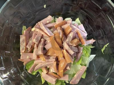 Salotas „Daniela“ su lediniu salotu ir žirneliais Žingsnis 2