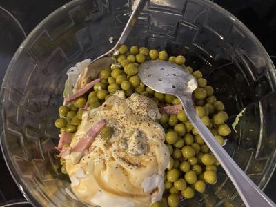 Salotas „Daniela“ su lediniu salotu ir žirneliais Žingsnis 4