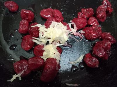 Vyšnių padažas mėsai Žingsnis 3