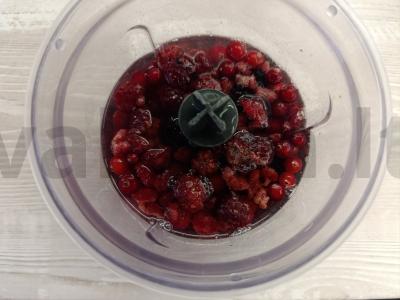 Šaldytų uogų kompotas Žingsnis 3