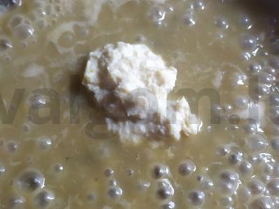 Jautienos liežuvis su padažu iš razinų ir krienų Žingsnis 9