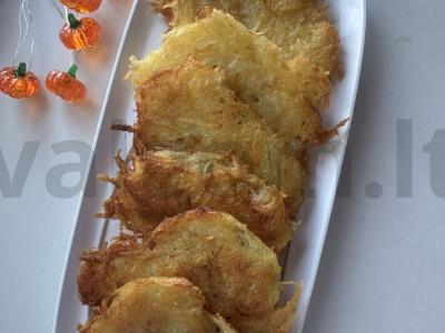 Cukinijų blynai su česnaku padažu pagrindine nuotrauka