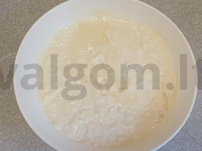 Purūs blynai ant rūgpienio Žingsnis 4