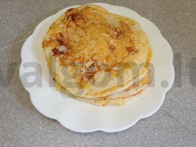 Purūs blynai ant rūgpienio Žingsnis 8