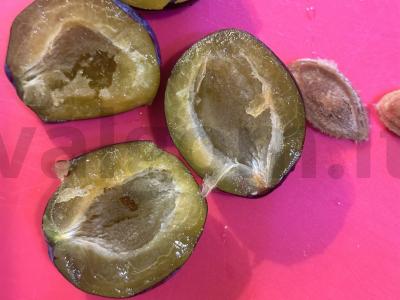 Blynai su jogurtu, bananais ir slyvomis Žingsnis 5