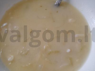 Svogūnų sriuba su lydytu sūriu pagrindine nuotrauka