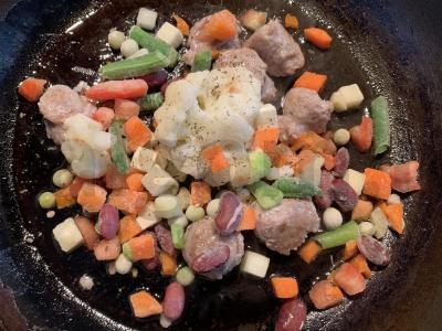 Daržovės ir dešrelės terijaki padaže Žingsnis 2