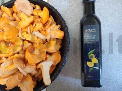 Keptas bulvės su voveraitėmis ir aromatiniu aliejumi Žingsnis 2