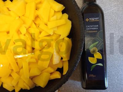 Keptas bulvės su voveraitėmis ir aromatiniu aliejumi Žingsnis 4