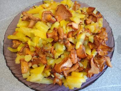 Keptas bulvės su voveraitėmis ir aromatiniu aliejumi Žingsnis 8