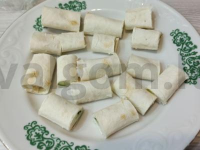 Tortilijos su ryžiais ir agurkais pagrindine nuotrauka