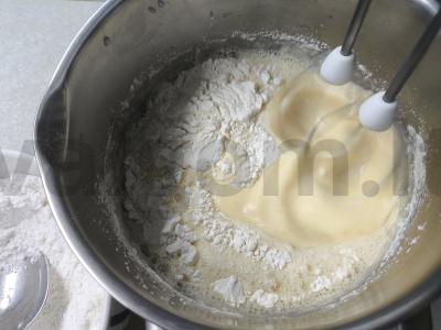 Blynai su varškės grūdeliais grietinėlėje Žingsnis 3