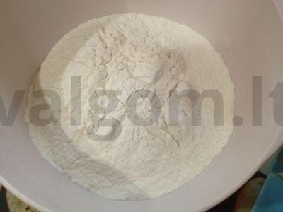 Sausainiai „Oreshki“ Žingsnis 1