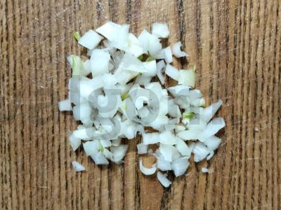 Olivjė su traškiais agurkais Žingsnis 4