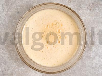 Riešutų biskvitas Žingsnis 2