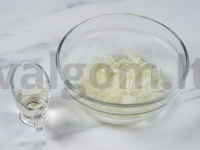 Vištienos širdelių salotos su kukurūzais ir svogūnais Žingsnis 2