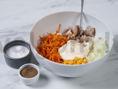 Vištienos širdelių salotos su kukurūzais ir svogūnais Žingsnis 8