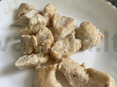 Vištienos gabaliukai grietinėlės sūryje „Mantra“ pagrindine nuotrauka