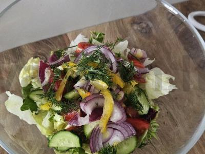 Vegetariškas daržovių salotas su aliejumi Žingsnis 6